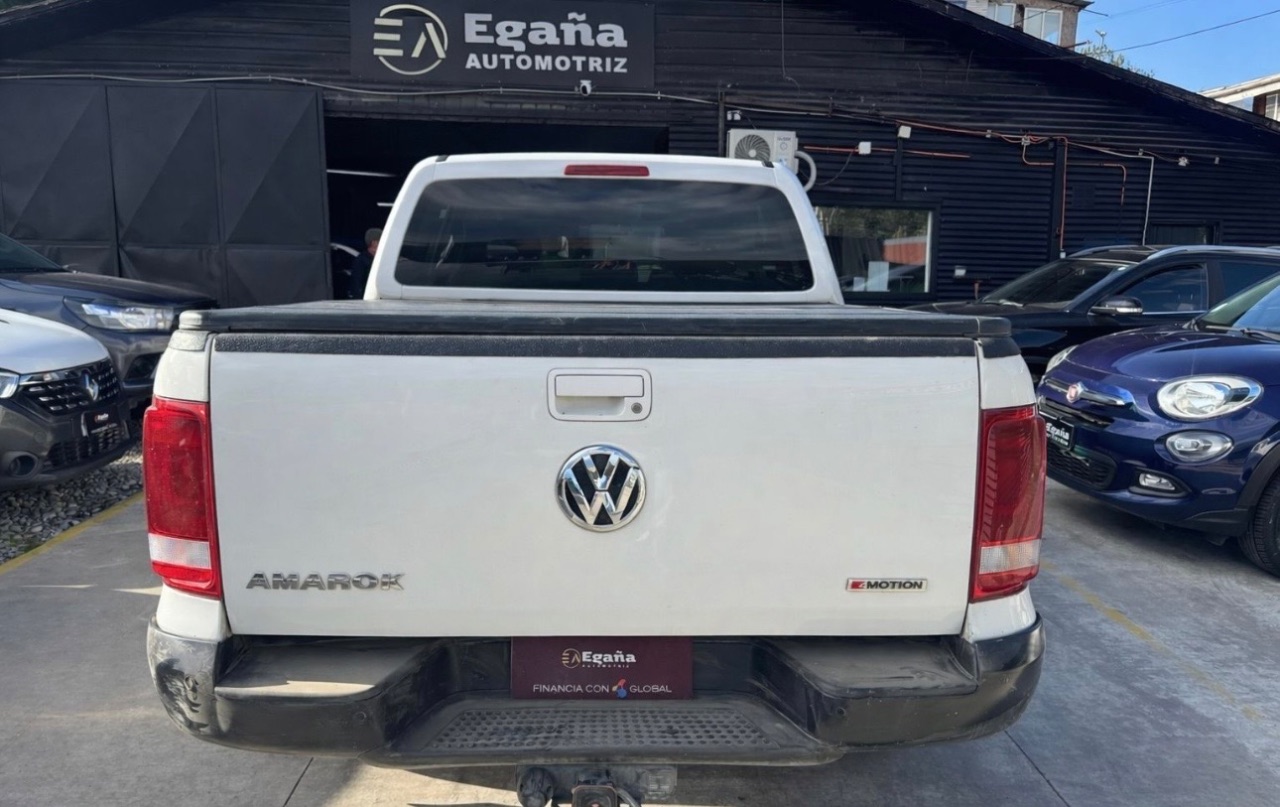 Volkswagen Amarok — foto 4 de 10