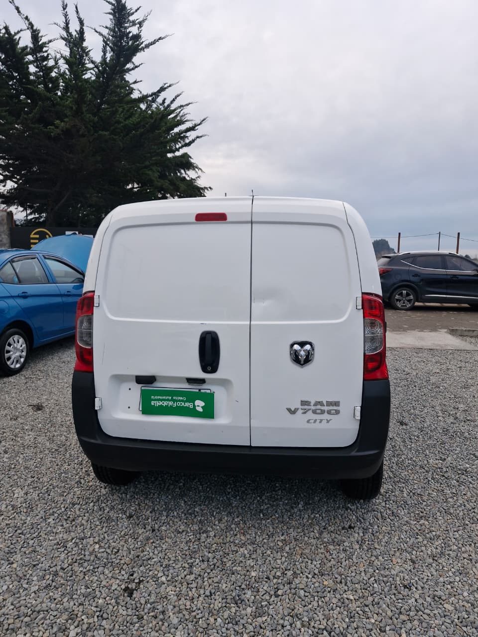 RAM Van700 — foto 5 de 13