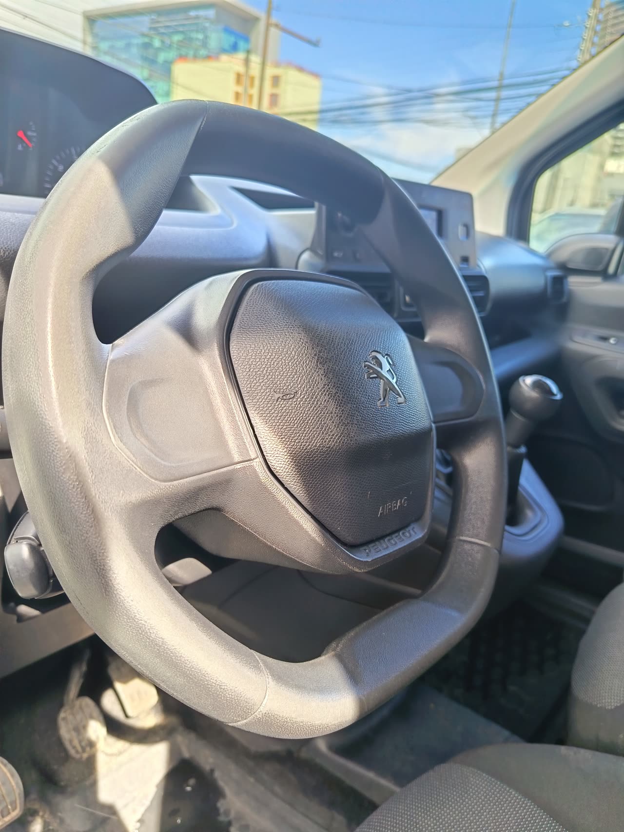 Peugeot Partner L1 — foto 4 de 14
