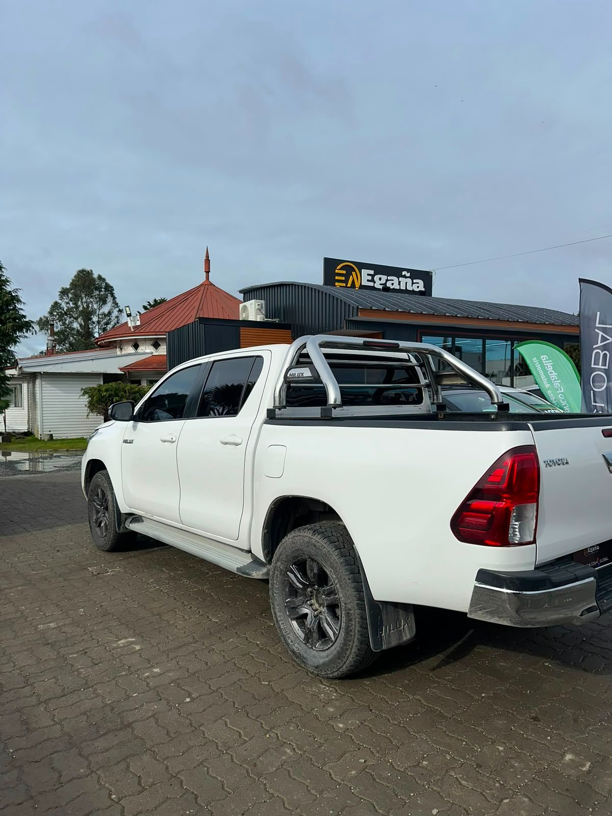 Toyota New Hilux — foto 2 de 12