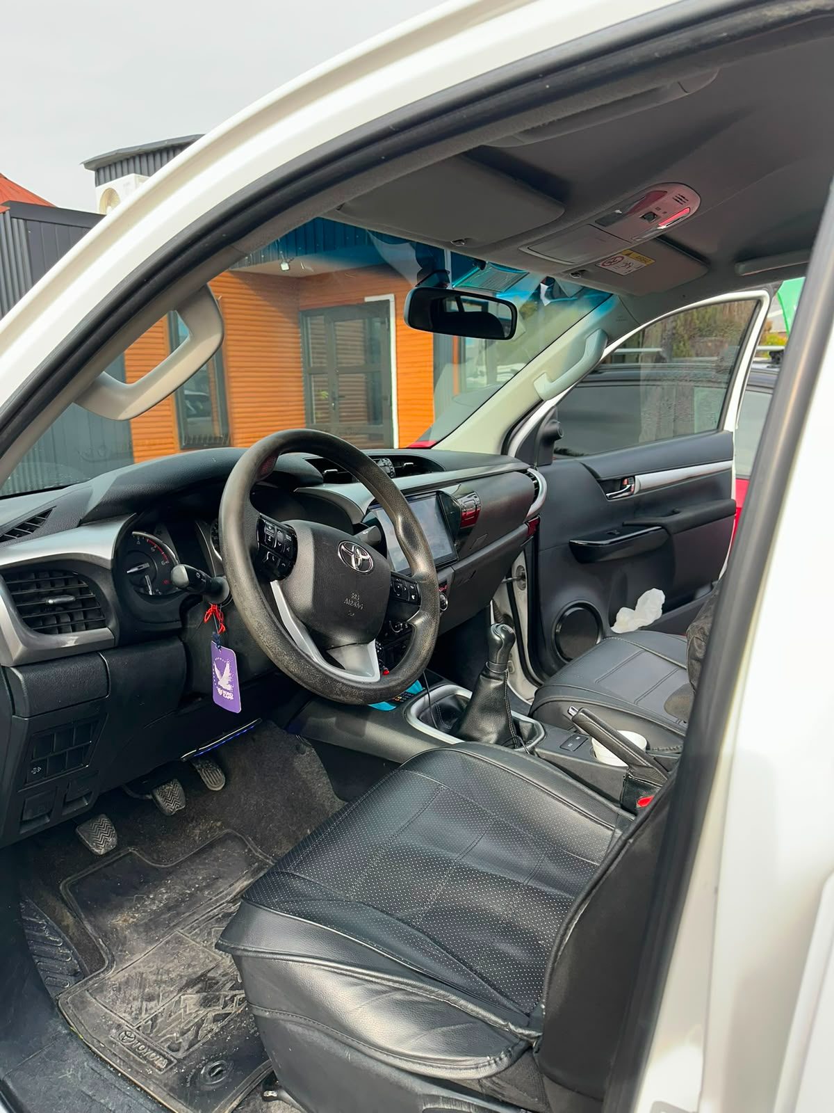 Toyota New Hilux — foto 3 de 12