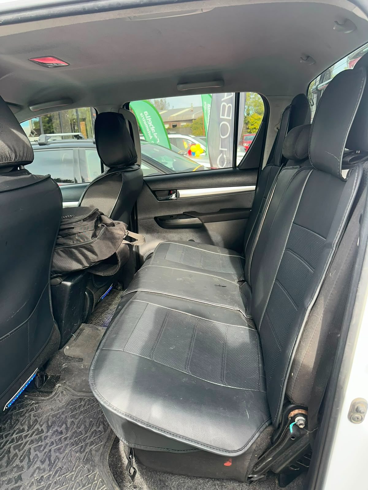 Toyota New Hilux — foto 6 de 12