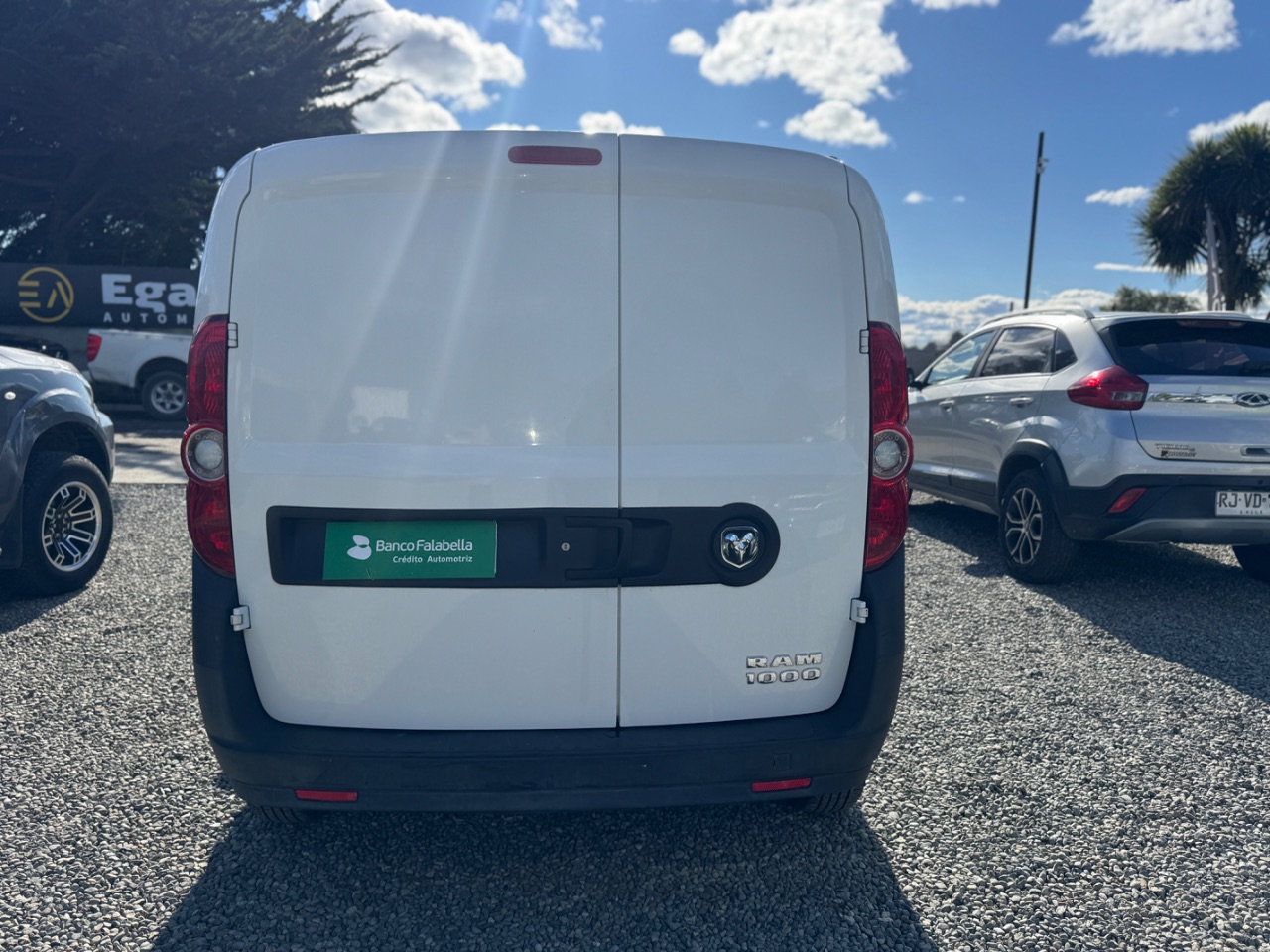 RAM Van 1000 — foto 5 de 11
