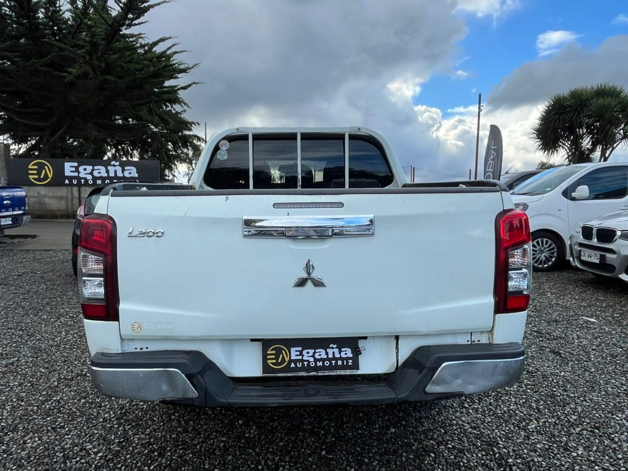 Mitsubishi L200 — foto 6 de 12