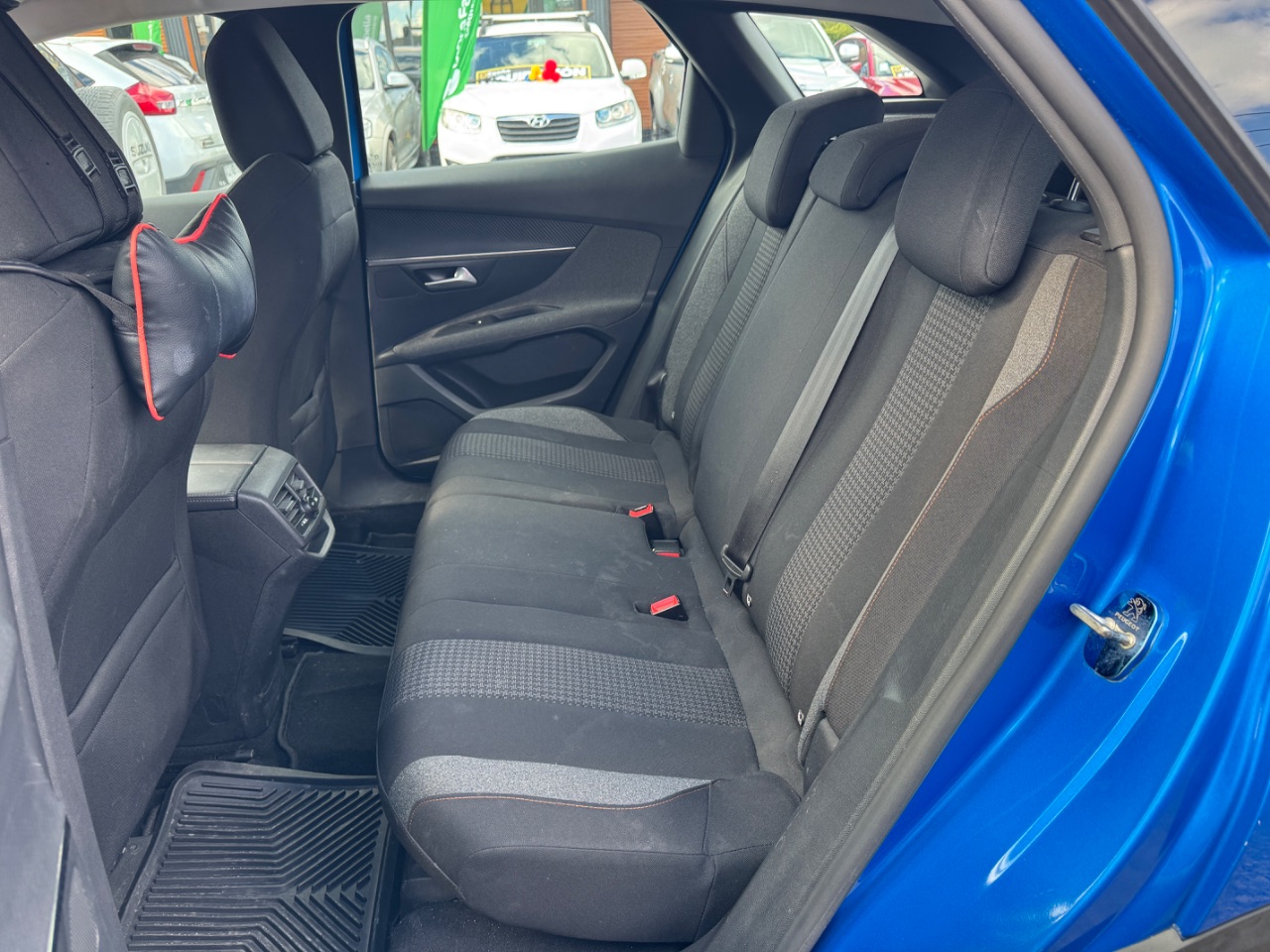 Peugeot 3008 Blue Hdi — foto 8 de 12