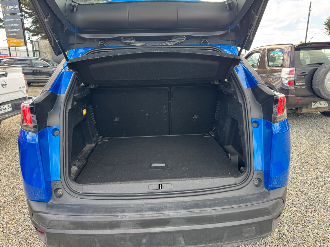 Peugeot 3008 Blue Hdi — foto 9 de 12