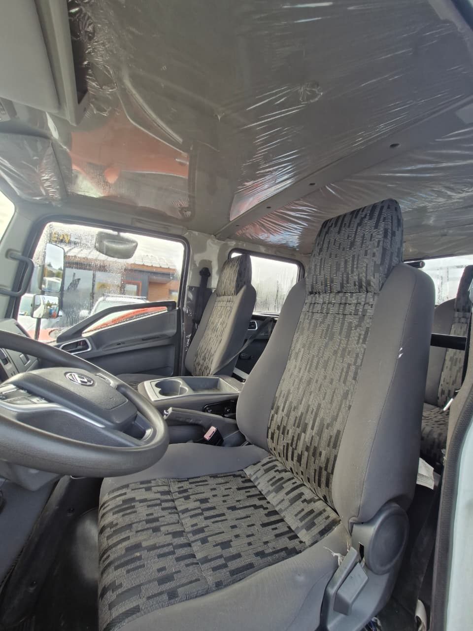 Maxus C35 Dc — foto 6 de 12