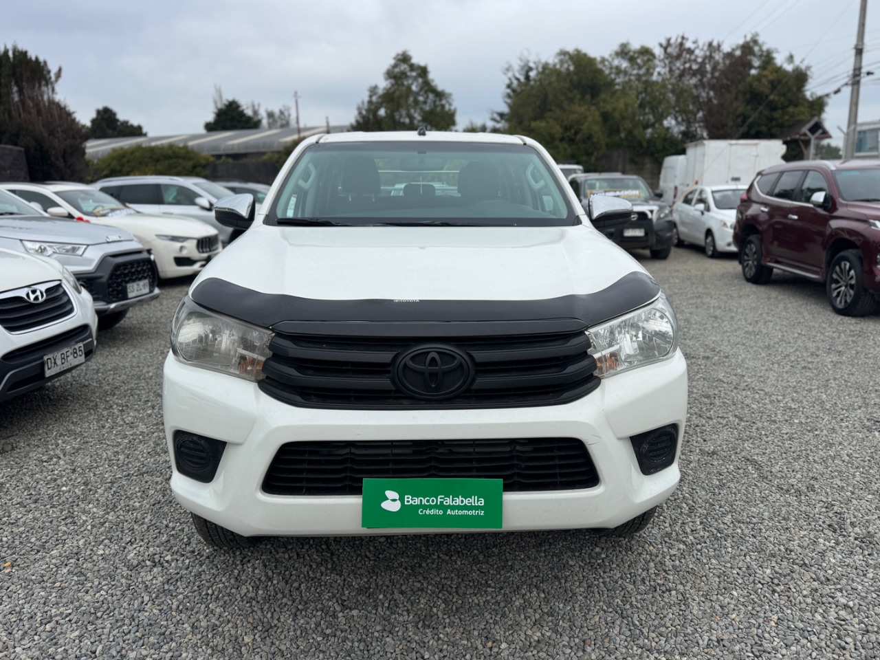 Toyota Hilux — foto 2 de 12