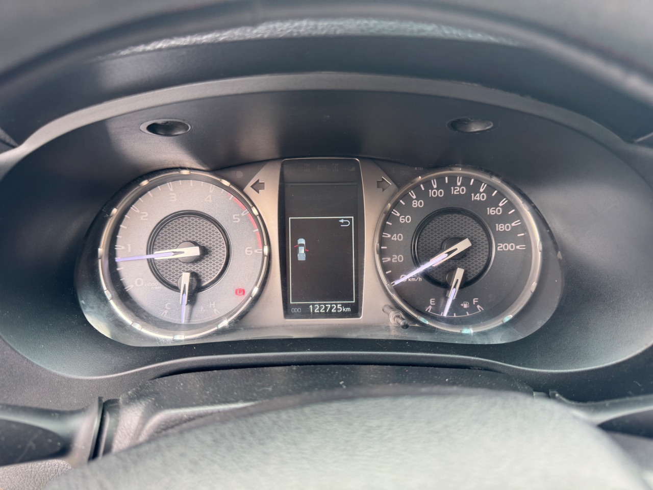 Toyota Hilux — foto 12 de 12