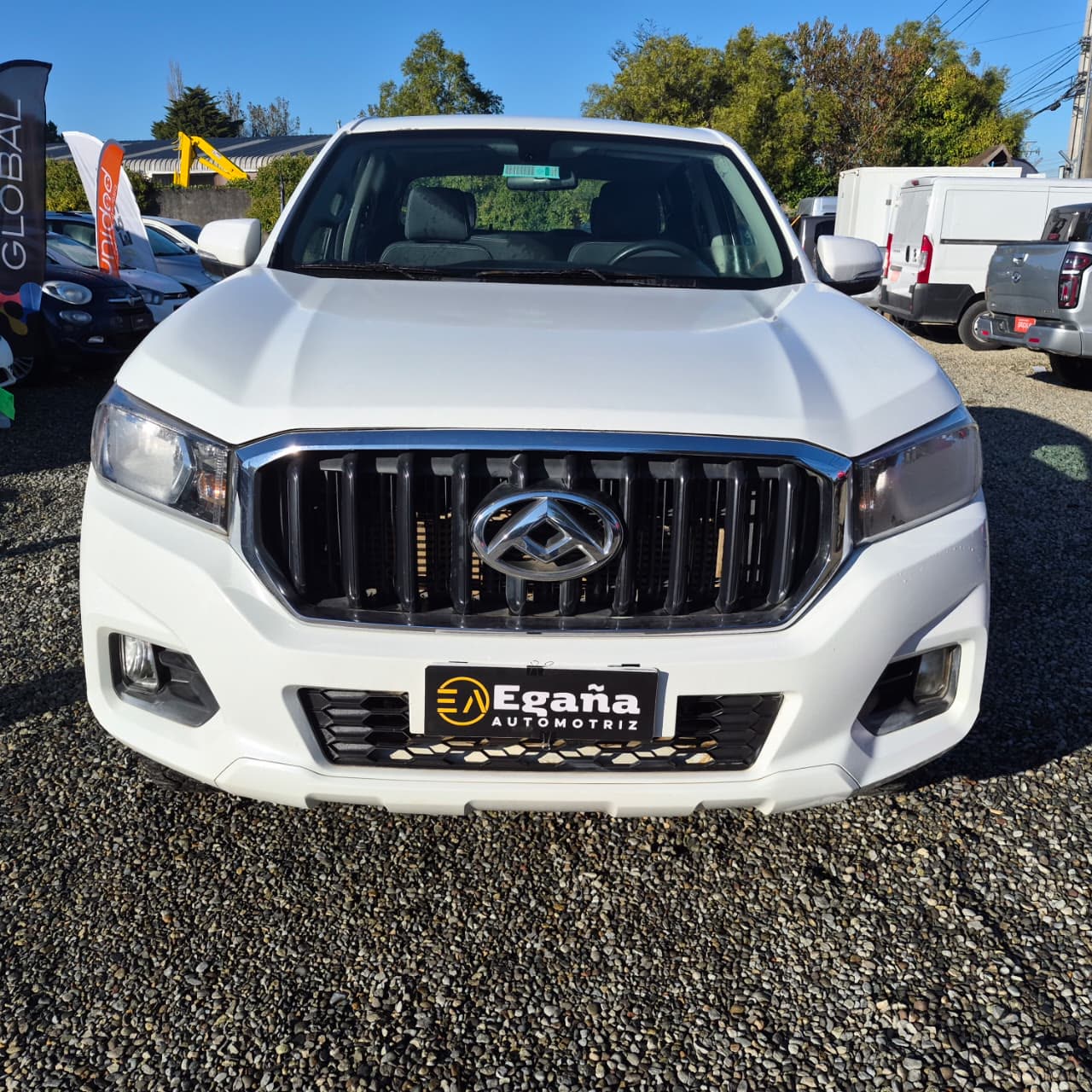 Maxus T60 — foto 2 de 13