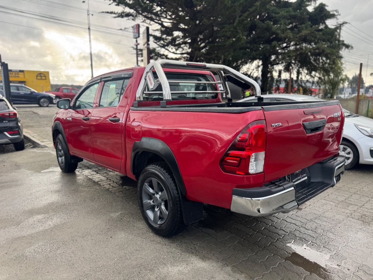 Toyota Hilux — foto 6 de 12