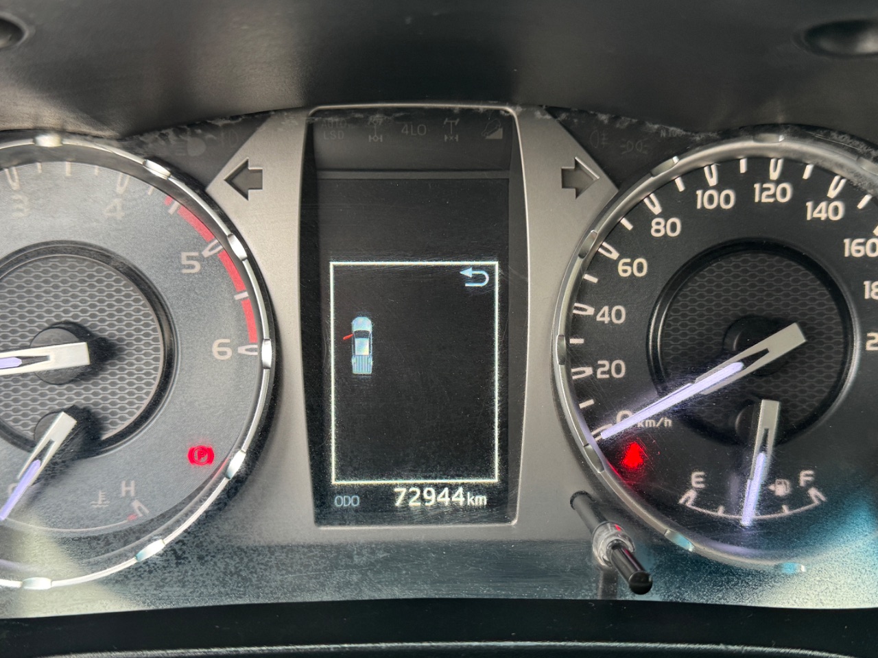 Toyota Hilux — foto 10 de 12