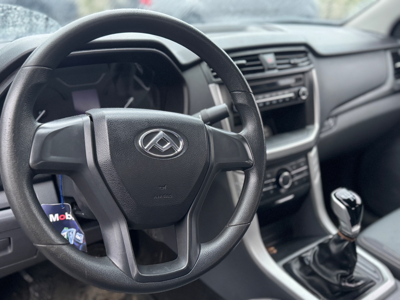 Maxus T60 — foto 9 de 13