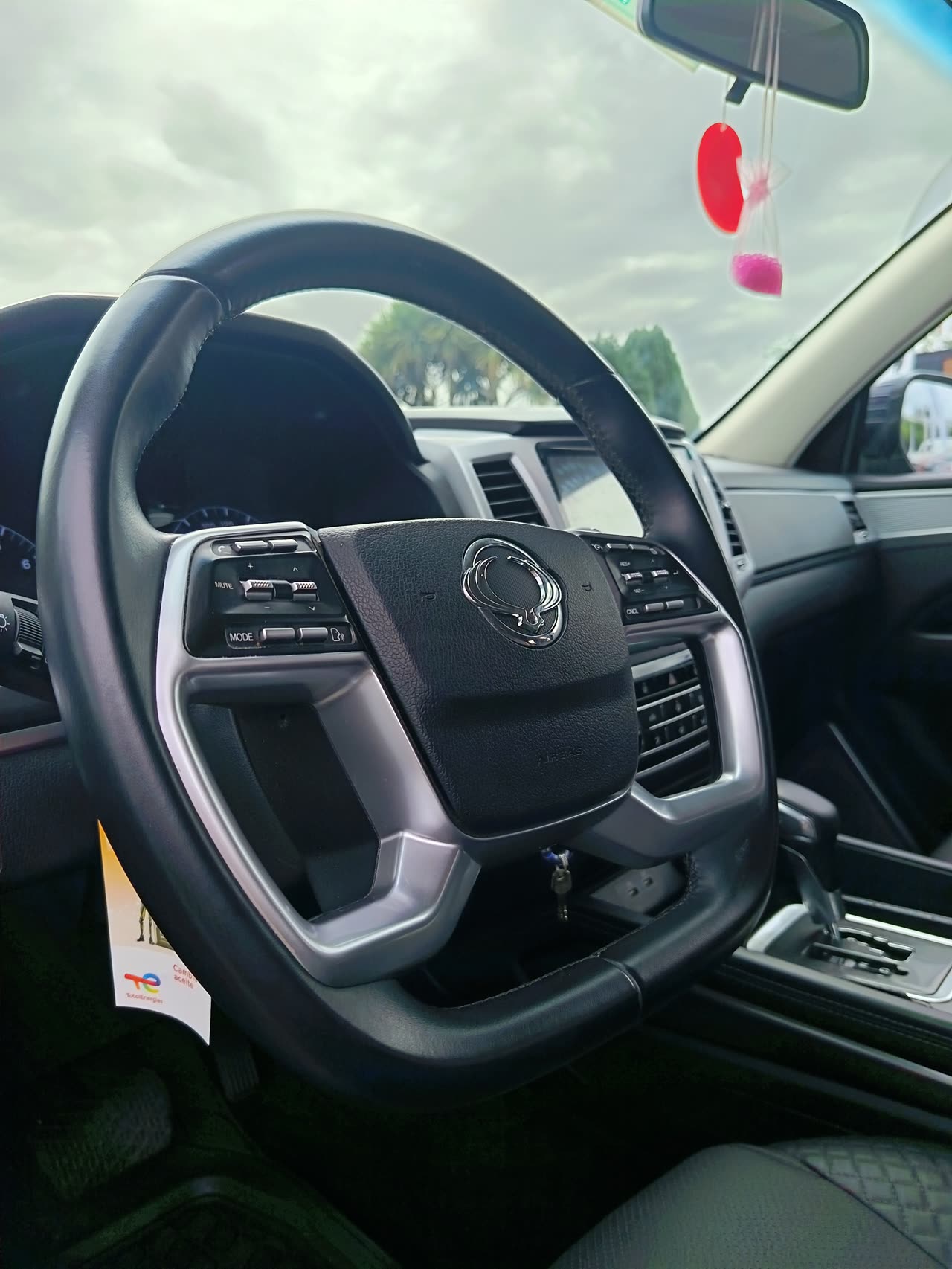 SsangYong Rexton — foto 3 de 15