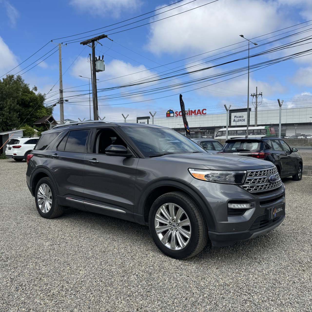 Ford Explorer — foto 3 de 14