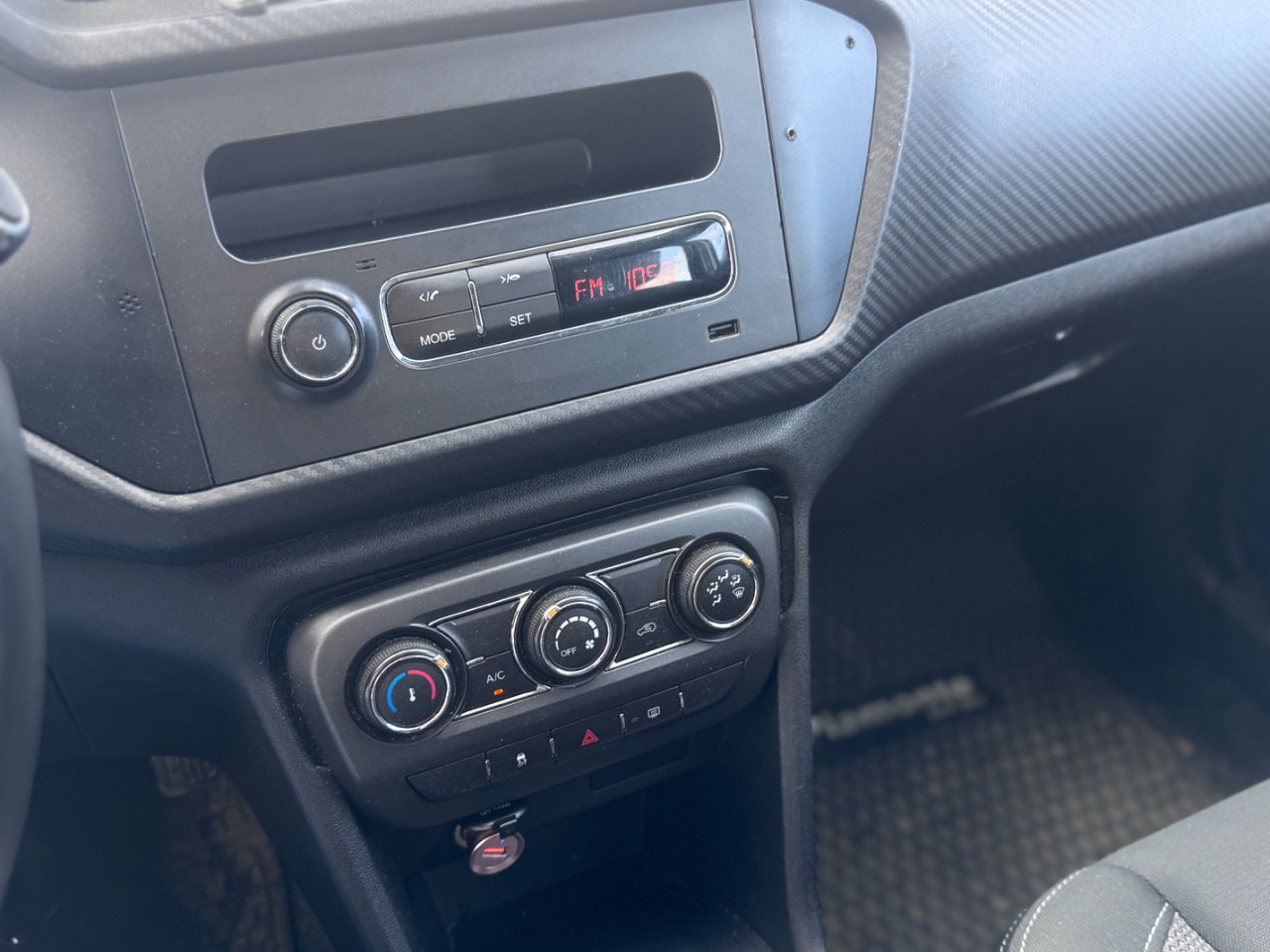 Chery Tiggo 2 — foto 9 de 12