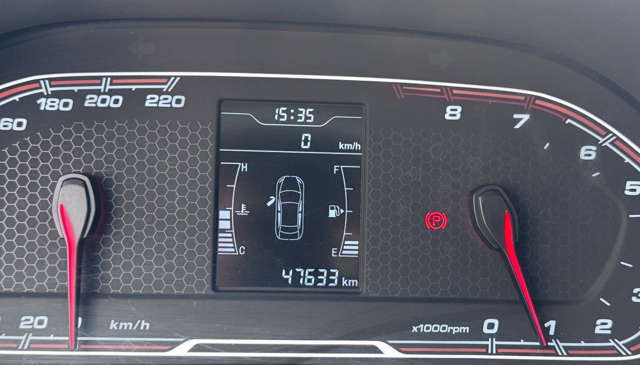 Chery Tiggo 2 — foto 10 de 12