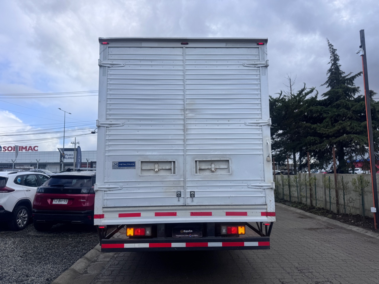 Hino Xzu — foto 5 de 11