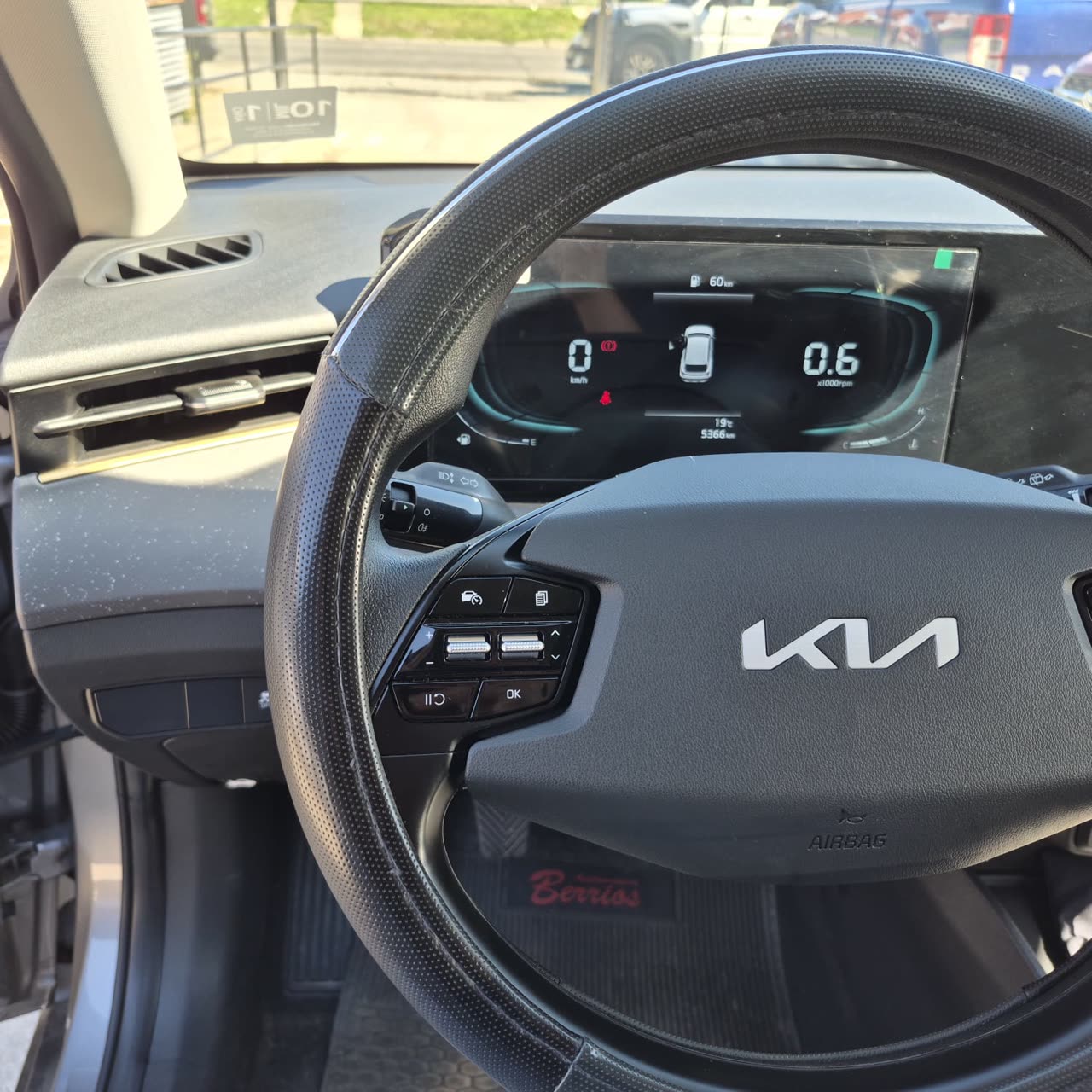 KIA Motors K3 Cross — foto 15 de 15