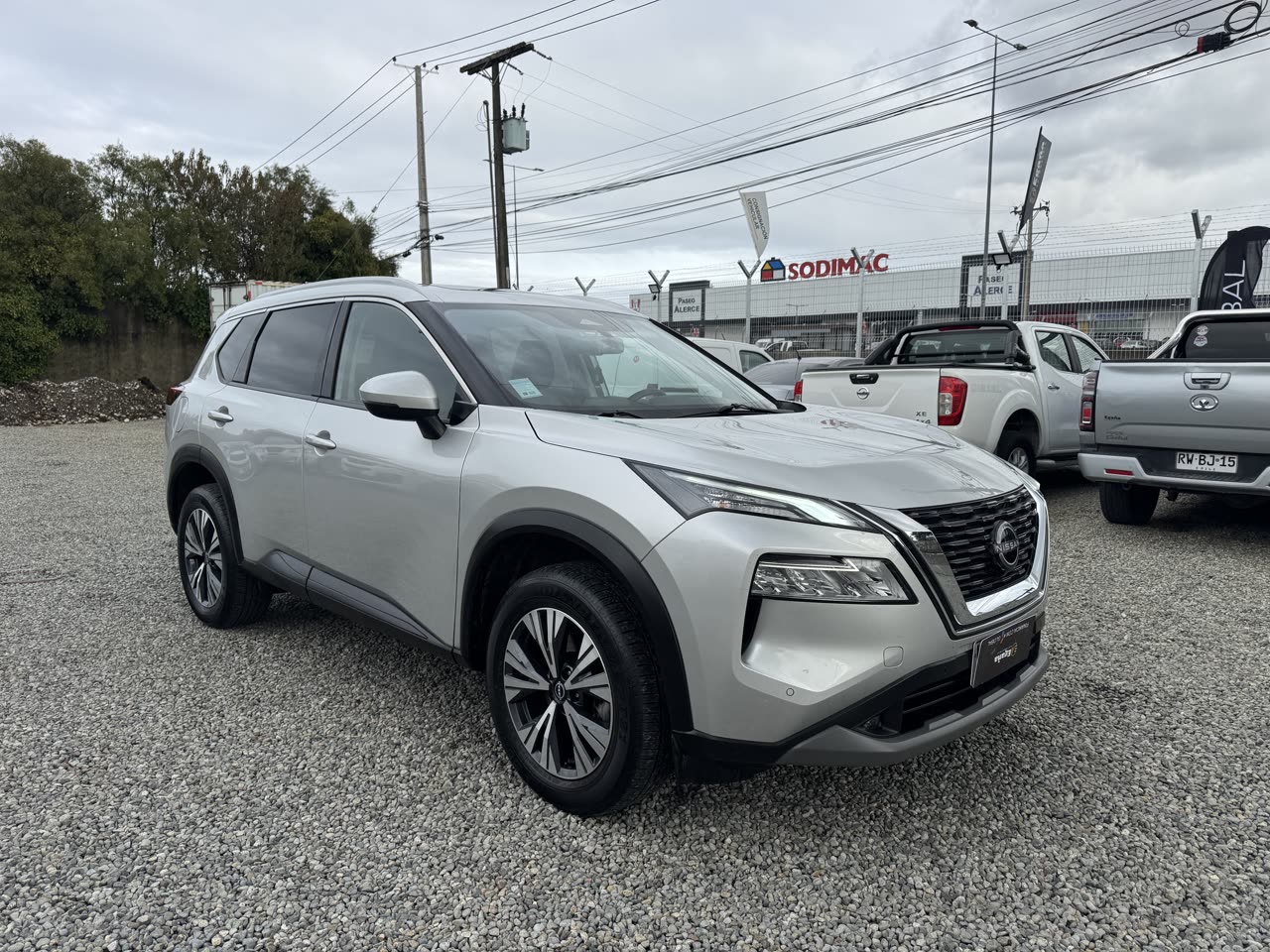 Nissan X-Trail — foto 3 de 15