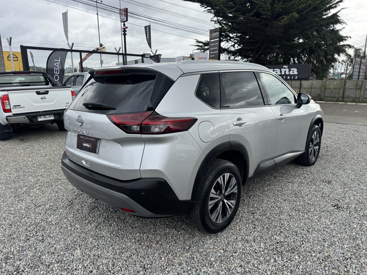 Nissan X-Trail — foto 4 de 15