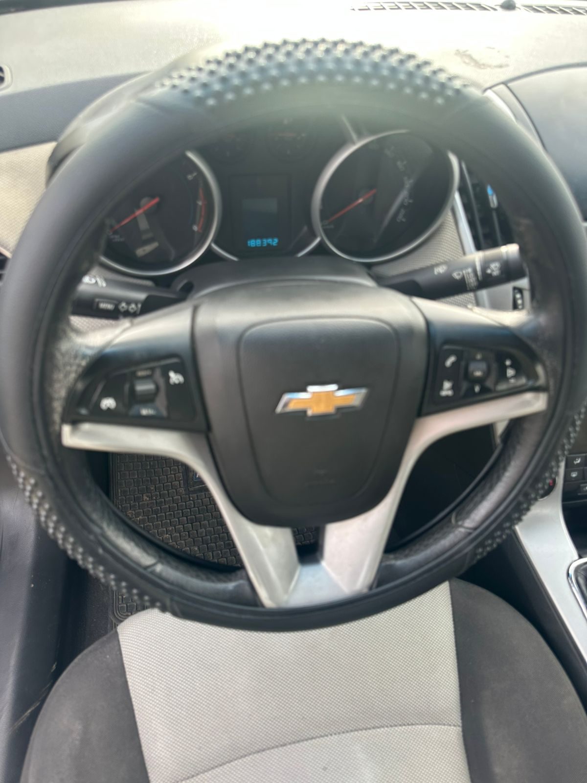 Chevrolet Cruze — foto 10 de 13