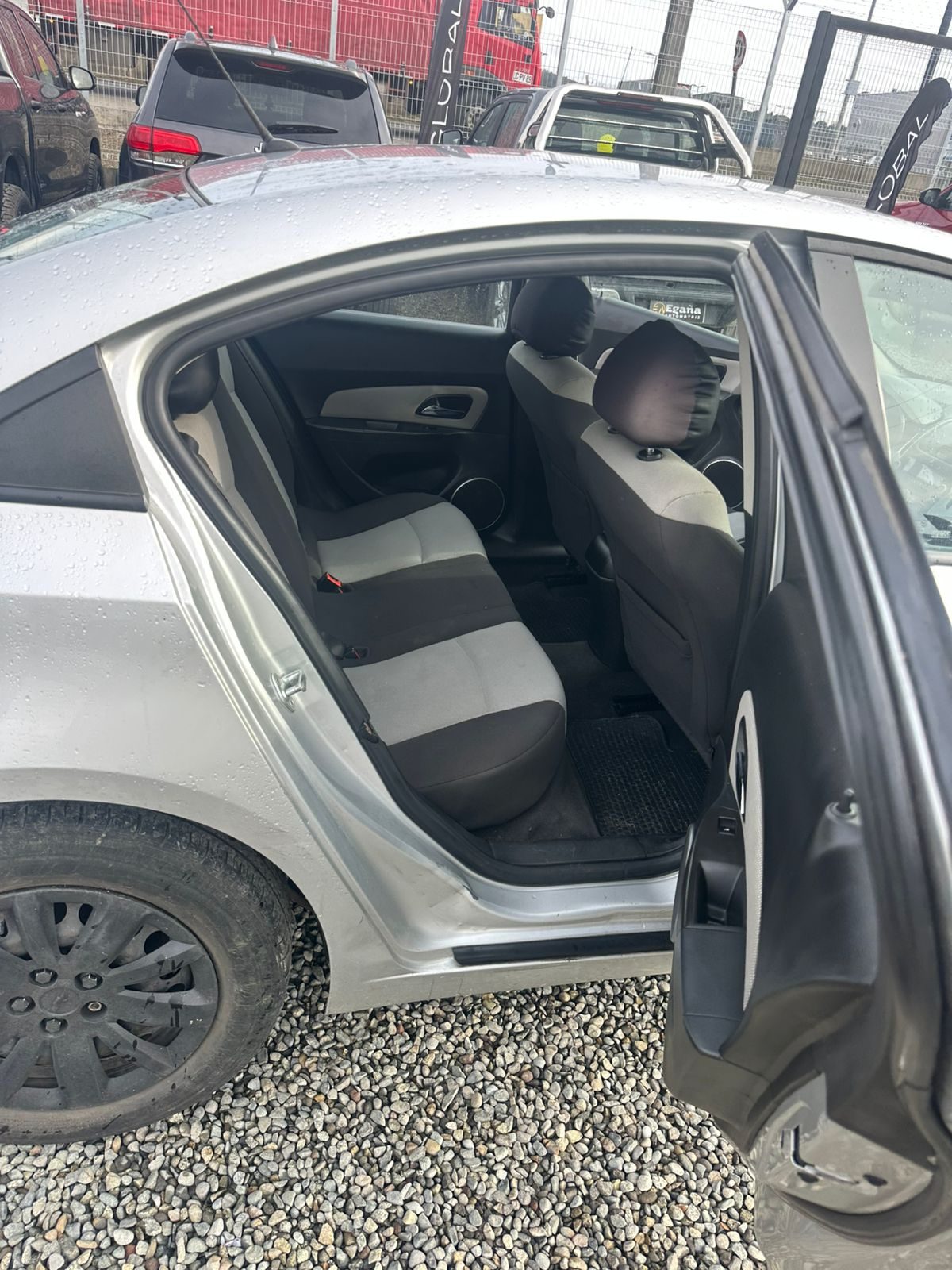 Chevrolet Cruze — foto 13 de 13